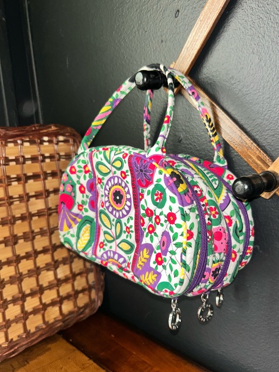 Vera Bradley Handbags - Vera Bradley triple zip cosmetic bag in retired "Viva La Vera" floral print